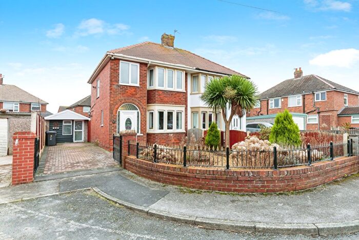 3 Bedroom Semi Detached House For Sale In Wingate Place, Thornton-Cleveleys, Lancashire, FY5