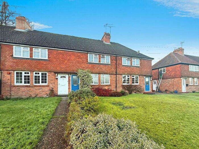 3 Bedroom Terraced House For Sale In Moorden Cottages, Station Hill, Chiddingstone Causeway, Tonbridge, TN11