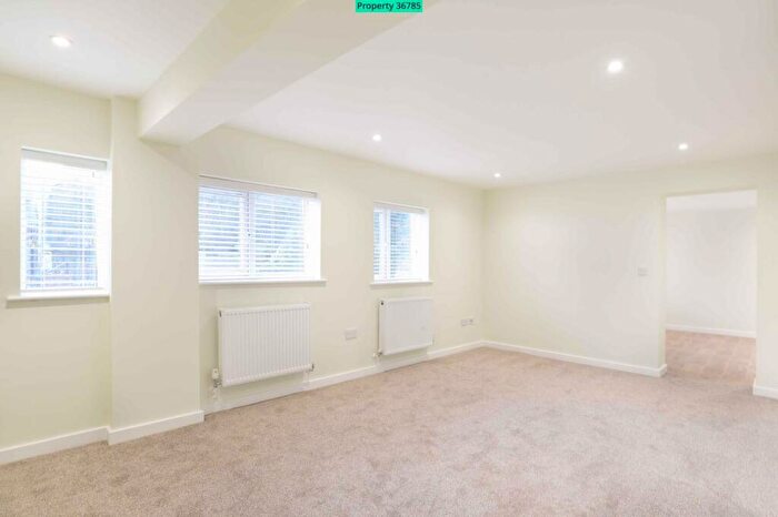 2 Bedroom Flat To Rent In Flat, - Snargate Street, Dover, CT17