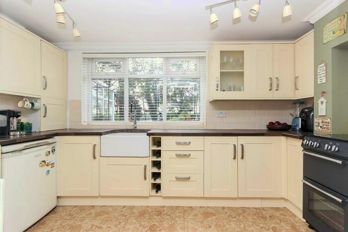 2 Bedroom Semi-Detached House For Sale In Hilltop Road, Little Harrowden, NN9