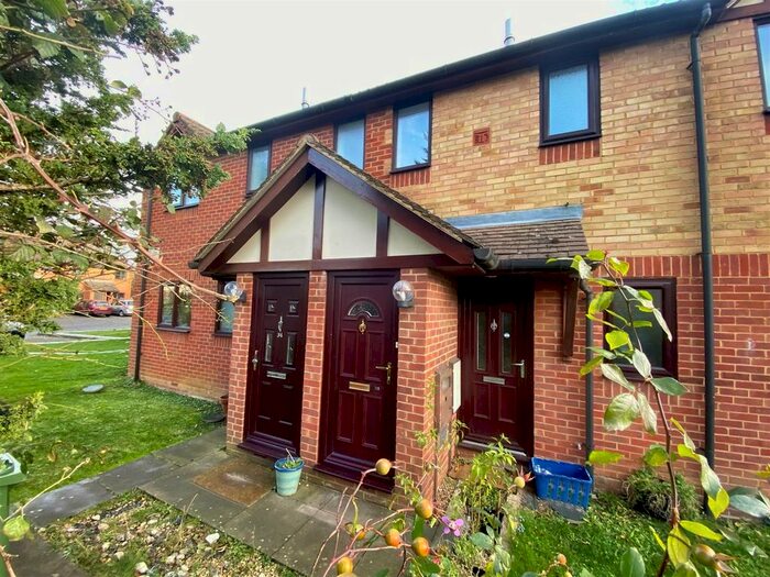 1 Bedroom Maisonette To Rent In Pennycress Way, Newport Pagnell MK16