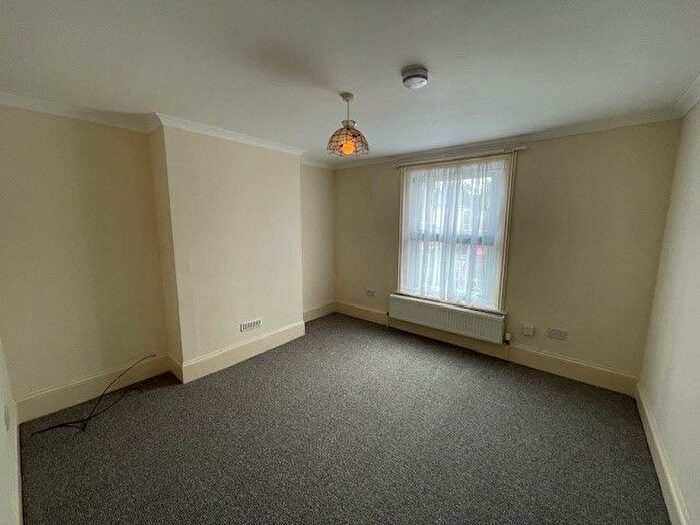 1 Bedroom Property To Rent In Latimer Road, Ryde, PO33