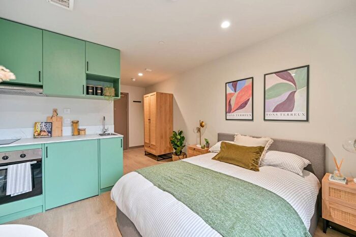 Studio To Rent In Victoria Road, Feltham, TW13