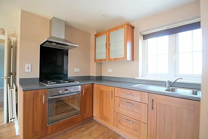 2 Bedroom Apartment To Rent In Westview Close, BN10
