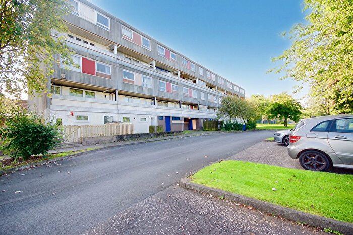 4 Bedroom Maisonette For Sale In Cullen Park, Cullen Drive, KY6