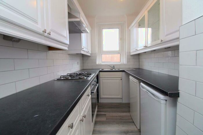 3 Bedroom Flat To Rent In Aberfoyle Street, Glasgow, G31