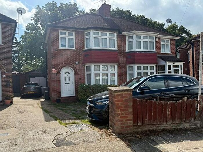 3 Bedroom Semi-Detached House For Sale In Ave Crescent, Cranford, TW5