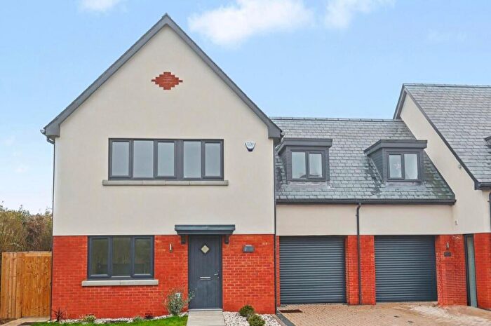 3 Bedroom Semi-Detached House For Sale In Westbury Farm Close, Offley, Hitchin, SG5