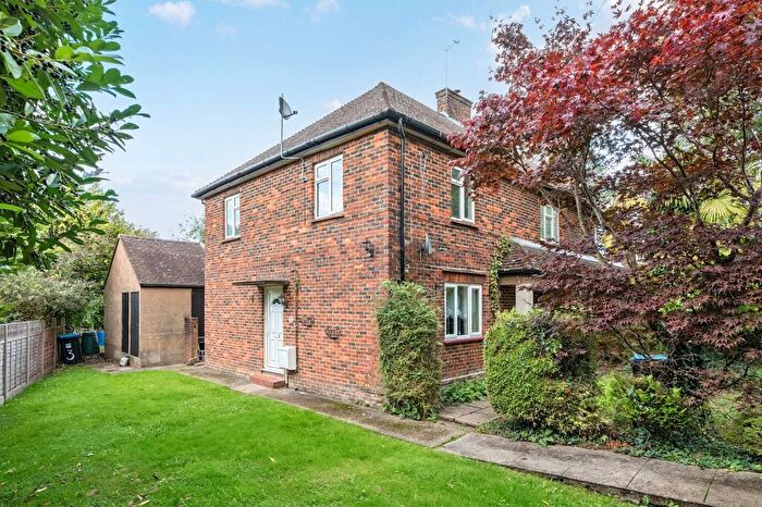 2 Bedroom Maisonette For Sale In Nethern Court Road, Woldingham, CR3