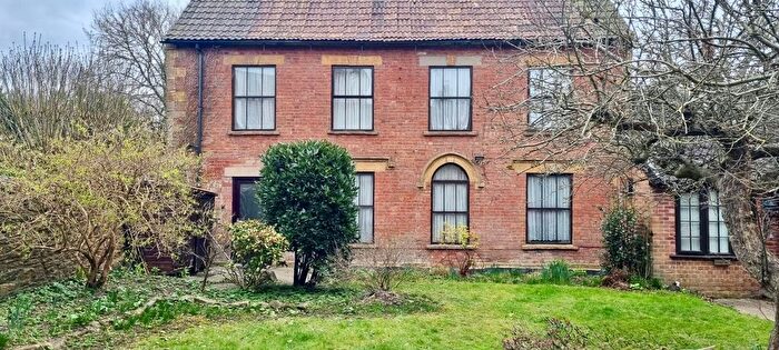 3 Bedroom Property To Rent In East Street, Martock, TA12