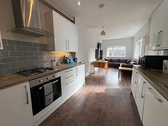 7 Bedroom Terraced House To Rent In Lisvane Street, Cathays, CF24