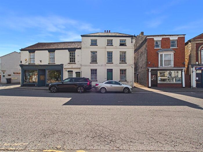 Flat For Sale In South Market Place, Alford, LN13