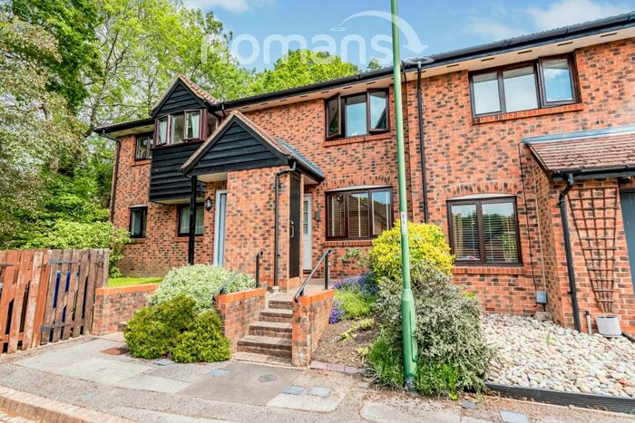 1 Bedroom Maisonette To Rent In Wooland Court, Fleet, GU52