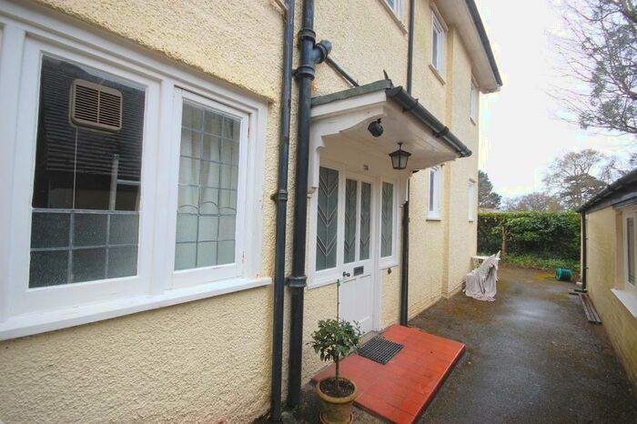 1 Bedroom Flat To Rent In Dalkeith Road, Branksome Park, Poole, BH13