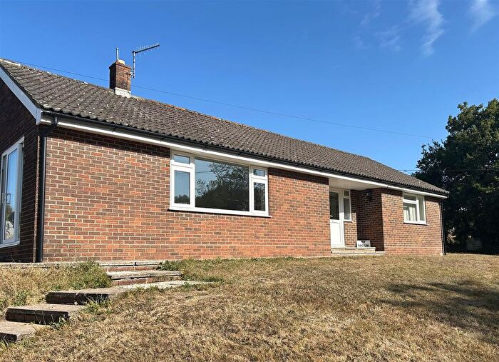 2 Bedroom Bungalow To Rent In Rew Lane, Martinstown, Dorchester, DT2