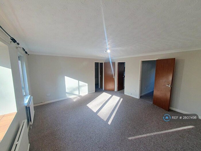 2 Bedroom Flat To Rent In Howard Mews, Norwich, NR3