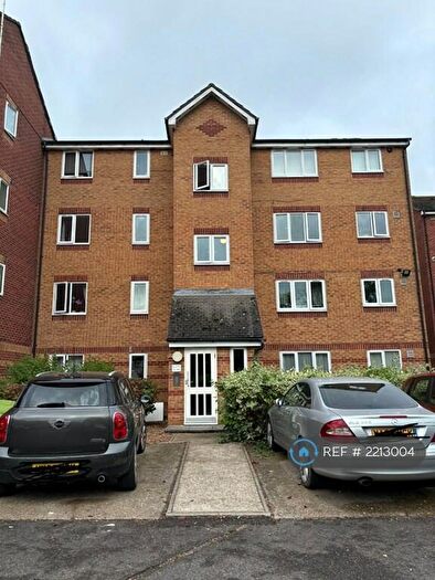 2 Bedroom Flat To Rent In Bream Close, London, N17