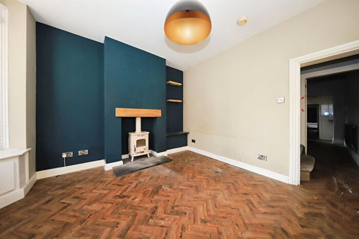 3 Bedroom Terraced House For Sale In Woodfield Crescent, Kidderminster, DY11