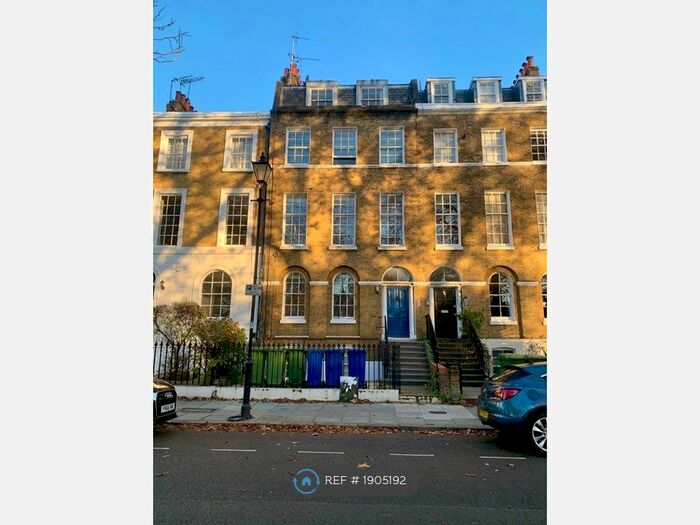 Studio To Rent In Addington Square, London, SE5