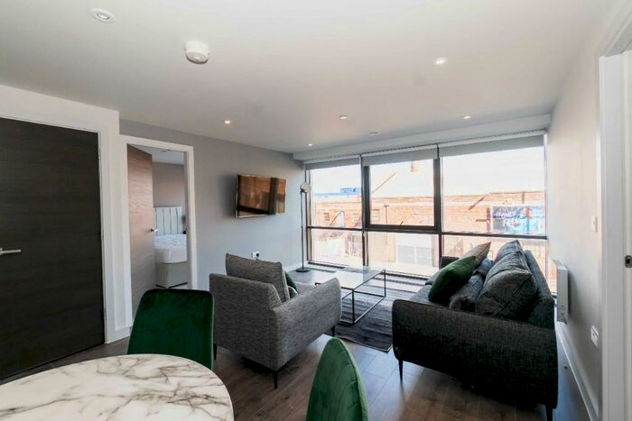 2 Bedroom Apartment To Rent In The Summit Parliament St -, L8