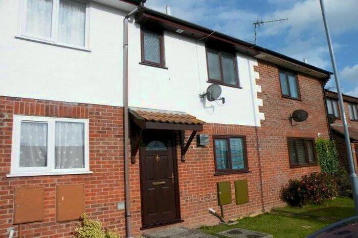 2 Bedroom Property To Rent In Nightingale Drive, Weymouth, DT3