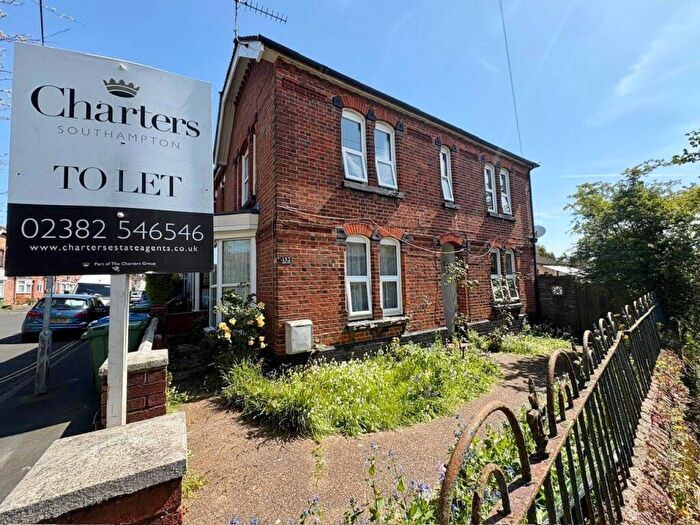 4 Bedroom End Of Terrace House To Rent In Milton Road, Southampton, SO15