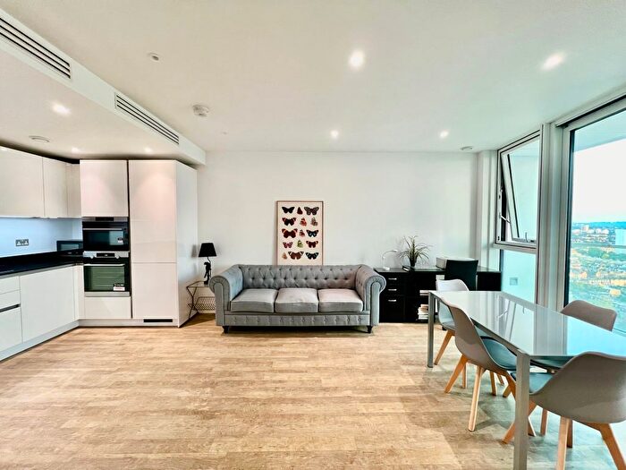 1 Bedroom Flat To Rent In Gladwin Tower, Nine Elms, SW8