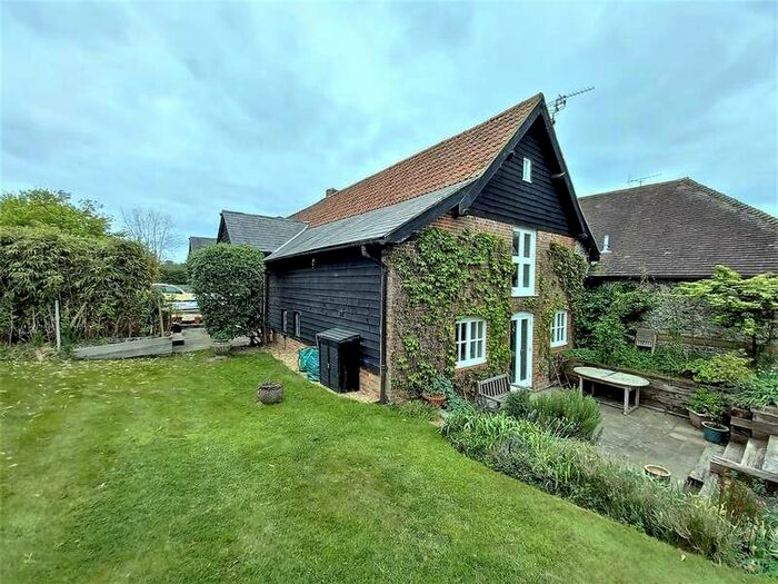 3 Bedroom Unique Property For Sale In Upper House Farm, Woodlands, Bramdean, SO24