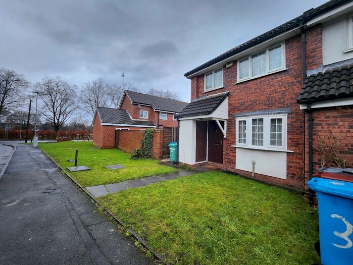 3 Bedroom Semi-Detached House To Rent In Whitworth Lane, Fallowfield, Manchester, M14