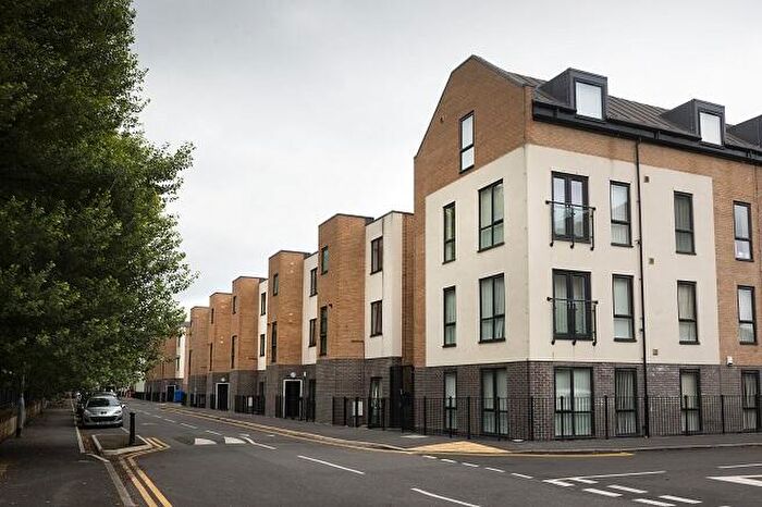 1 Bedroom Flat To Rent In Hulton Street, Manchester, Greater Manchester, M5