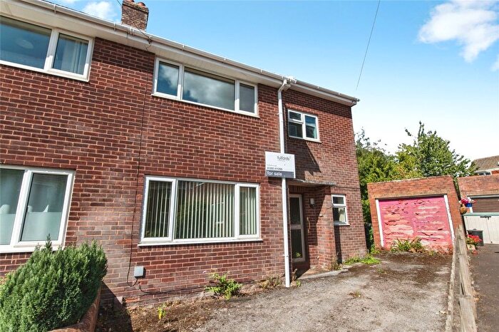 3 Bedroom Semi Detached House For Sale In Oak Close, Pinhoe, Exeter, Devon, EX4