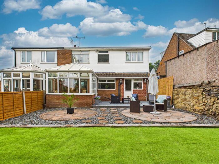 4 Bedroom Semi-Detached House For Sale In Castlefields Crescent, Rastrick, Brighouse, HD6