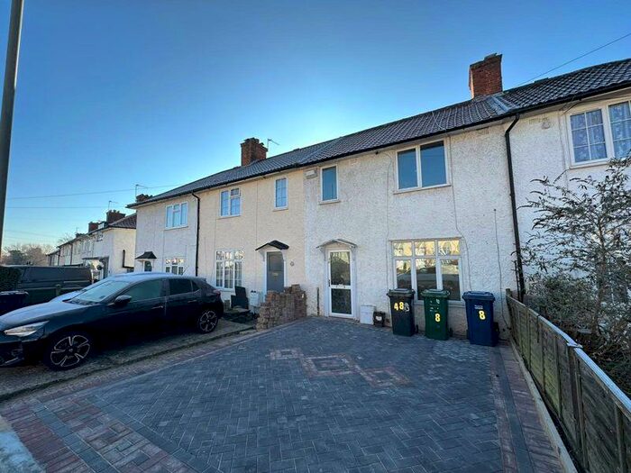 3 Bedroom Terraced House To Rent In Dryfield Road, Edgware, HA8