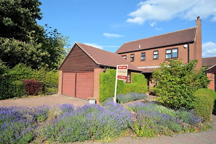 4 Bedroom Detached House For Sale In Sylvan Close, Cawood, Selby, YO8