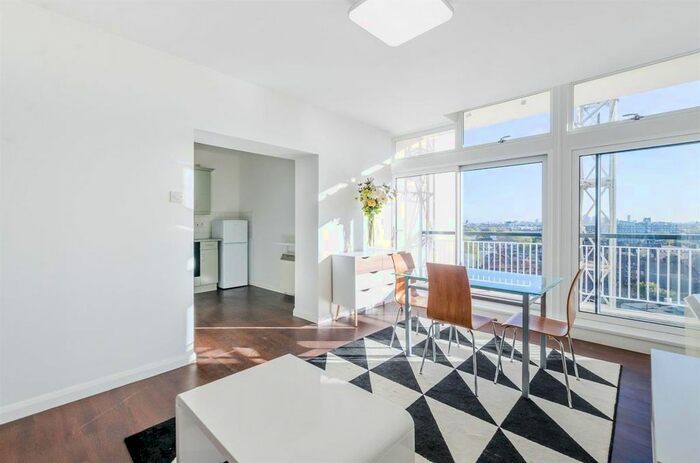 2 Bedroom Flat To Rent In Metro Central Heights, Newington Causeway SE1