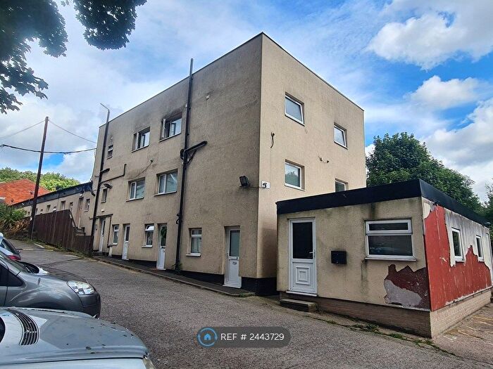 17 Bedroom Flat To Rent In City Road, Sheffield, S2