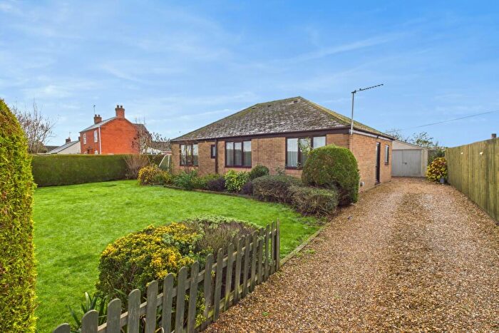3 Bedroom Bungalow For Sale In Moulton Chapel Road, Moulton Chapel, Spalding, Lincolnshire, PE12