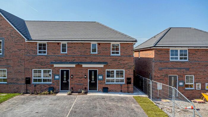 3 Bedroom Mews To Rent In Braeburn Drive, Orchard Meadows, Appleton, Warrington, WA4