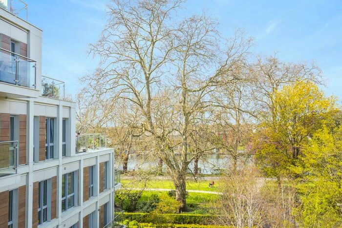 2 Bedroom Apartment To Rent In Henry Macaulay Avenue, Kingston Upon Thames, KT2