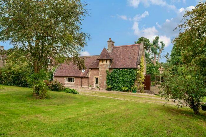 3 Bedroom Detached House For Sale In Llangattock, Monmouth, NP25
