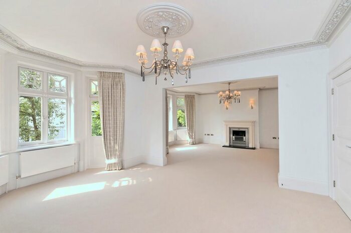 4 Bedroom Flat To Rent In Abingdon Court, Abingdon Villas, London, W8
