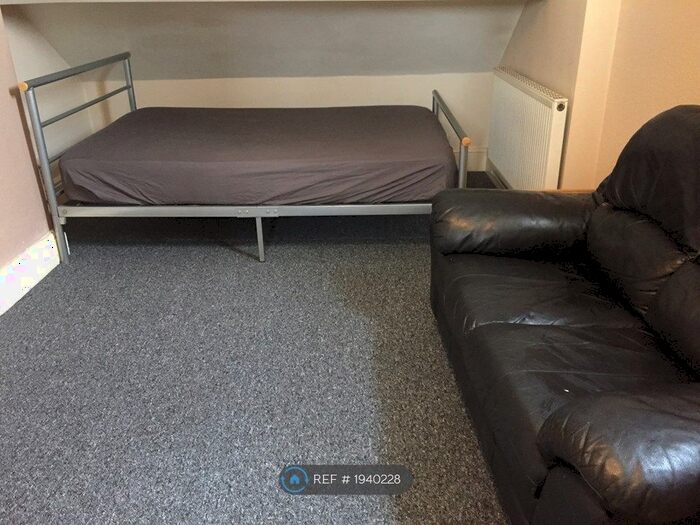 Studio To Rent In Sheffield, Sheffield, S6