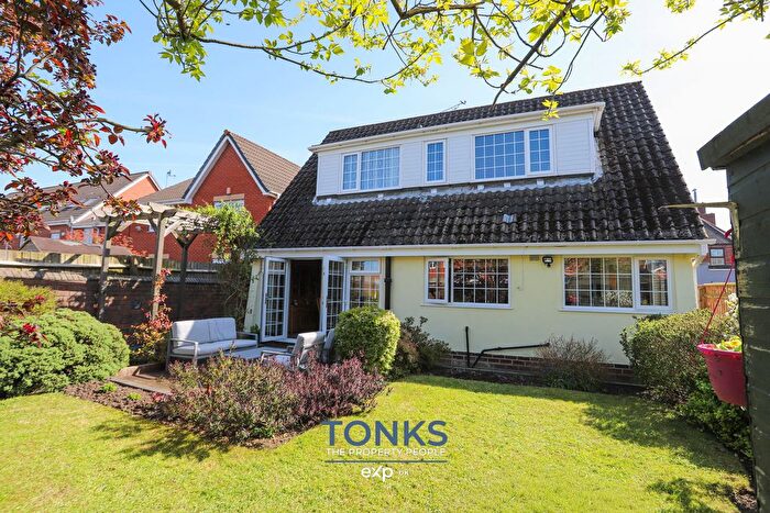3 Bedroom Detached House For Sale In Holly Road, Rowley Regis, B65
