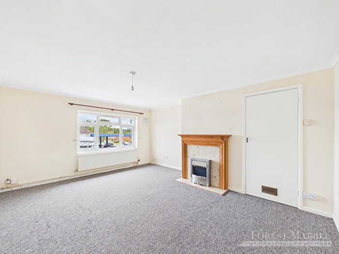 2 Bedroom Apartment For Sale In St. Johns Road, Frome, BA11