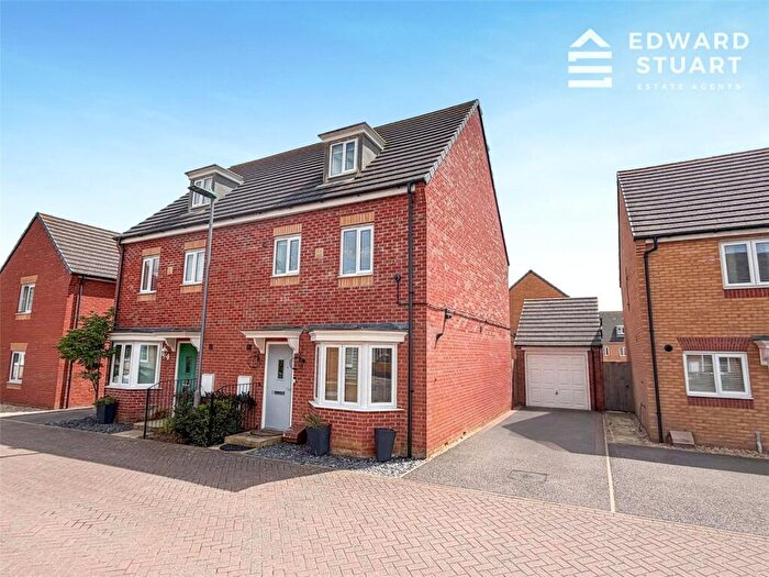 4 Bedroom Semi Detached House For Sale In Elena Road, Peterborough, Cambridgeshire, PE2