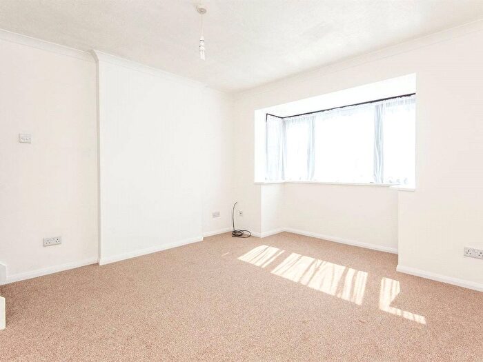 2 Bedroom End Of Terrace House To Rent In The Cricketers, Axminster, EX13