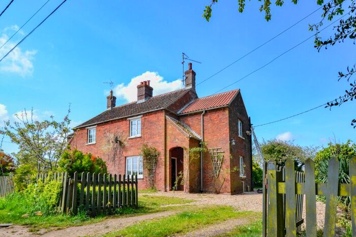3 Bedroom Semi-Detached House To Rent In Main Road, Bagthorpe, King's Lynn, PE31