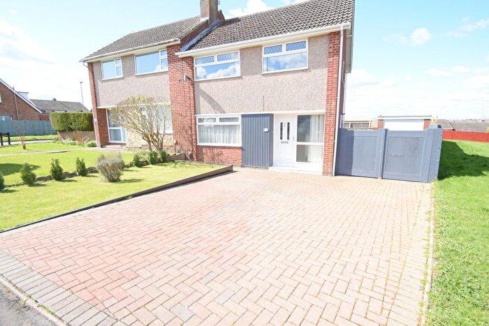 3 Bedroom Semi-Detached House To Rent In St Stephens Road, Kettering, NN15