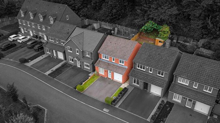 3 Bedroom Detached House For Sale In Nash Gardens, Wollaston, Stourbridge, DY8