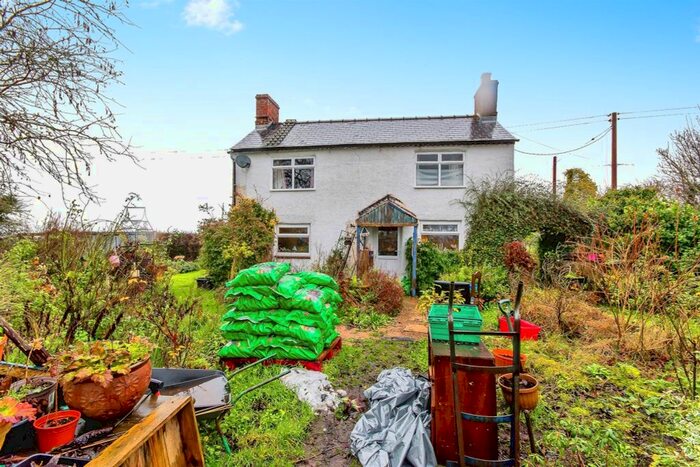 2 Bedroom Cottage For Sale In Friest Lane, Bicker, Boston, PE20